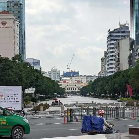 Mua bán nhà đất Quận 1