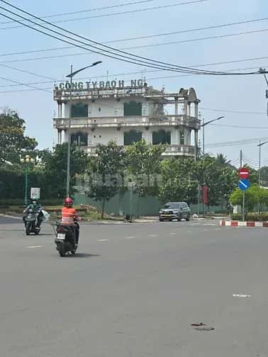 Cho thuê văn phòng Đường Tạ Quang Bửu Quận 8, TP.HCM – giá 40 triệu