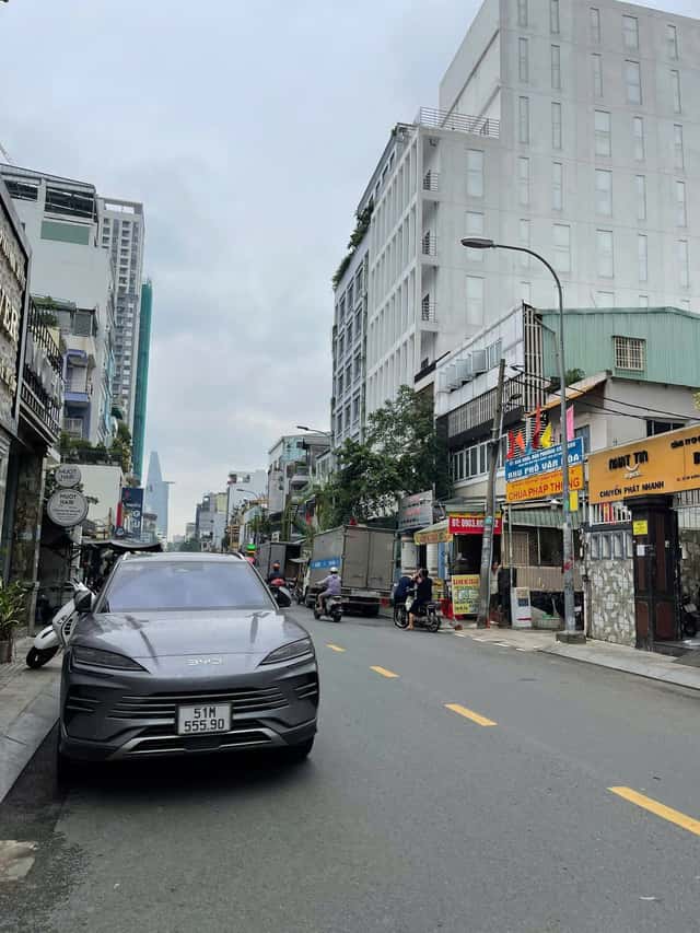 Bán nhà mặt tiền Cô Giang Quận 1, TP.HCM – giá 38 tỷ
