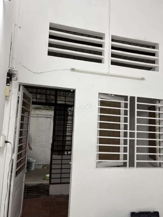 Cho thuê nhà hẻm Đường Dương Bá Trạc Quận 8, TP.HCM – 1 phòng ngủ, giá 5.5 triệu Cho thuê nhà hẻm Đường Dương Bá Trạc Quận 8, TP.HCM – 1 phòng ngủ, giá 5.5 triệu