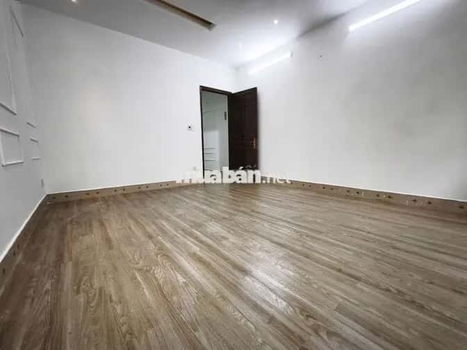 Cho thuê nhà hẻm Quận 11, Ho Chi Minh – 4 phòng ngủ, giá 25 triệu