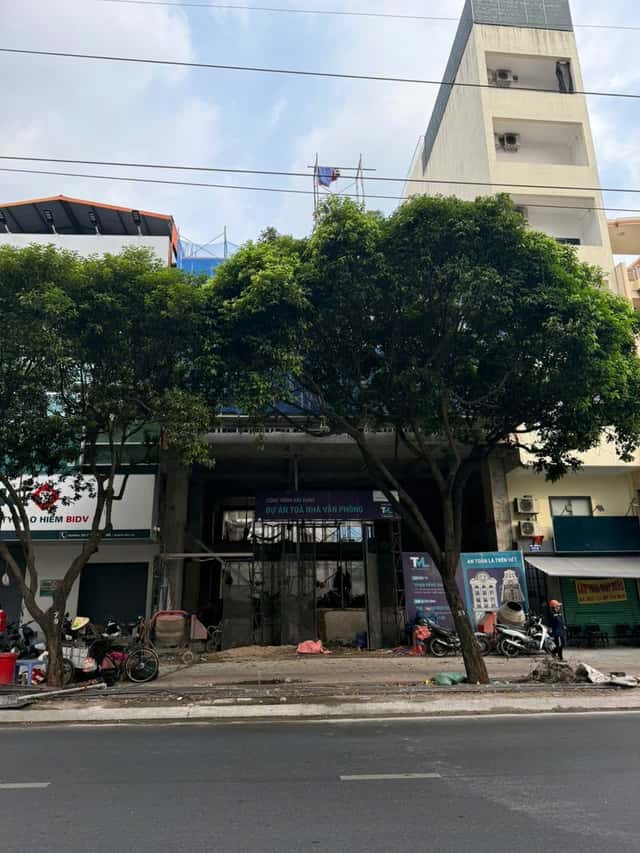Bán nhà mặt tiền Hùng Vương Quận 5, TP.HCM – giá 150 tỷ