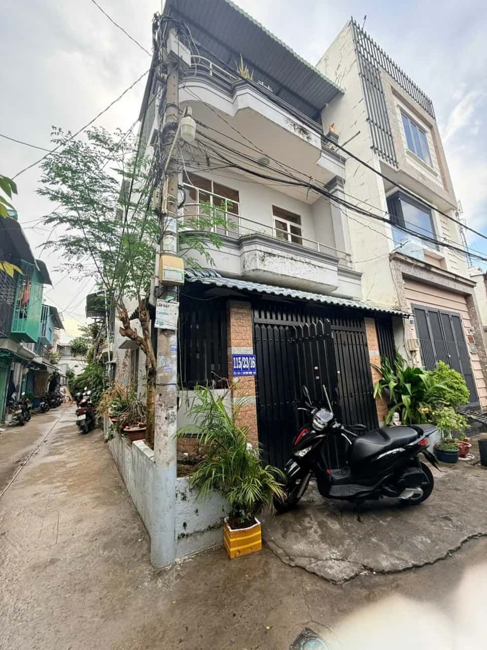 Bán nhà hẻm Nguyễn Văn Quá, khu phố 5 Quận 12, TP.HCM – 3 phòng ngủ, giá 5.1 tỷ