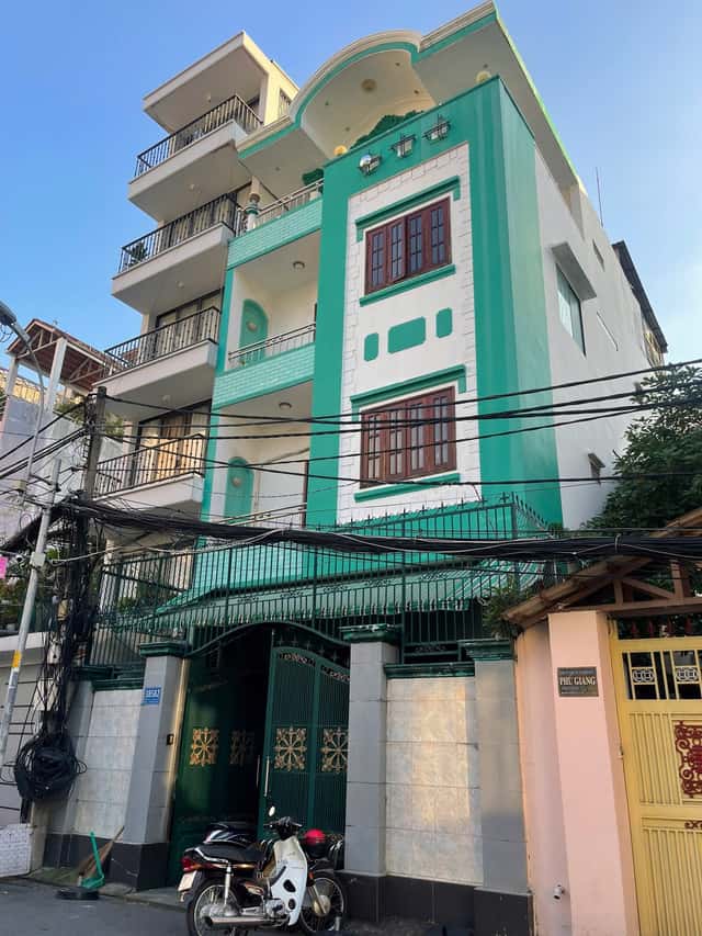Bán nhà mặt tiền Nguyễn Trãi Quận 1, TP.HCM – 6 phòng ngủ, giá 45 tỷ Bán nhà mặt tiền Nguyễn Trãi Quận 1, TP.HCM – 6 phòng ngủ, giá 45 tỷ