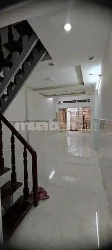 Cho thuê nhà hẻm Đường Tôn Đản Quận 4, TP.HCM – 2 phòng ngủ, giá 13 triệu Cho thuê nhà hẻm Đường Tôn Đản Quận 4, TP.HCM – 2 phòng ngủ, giá 13 triệu