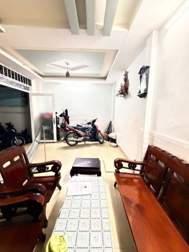 Bán nhà hẻm Phạm Văn Bạch  Quận Tân Bình, TP.HCM – 3 phòng ngủ, giá 4.3 tỷ