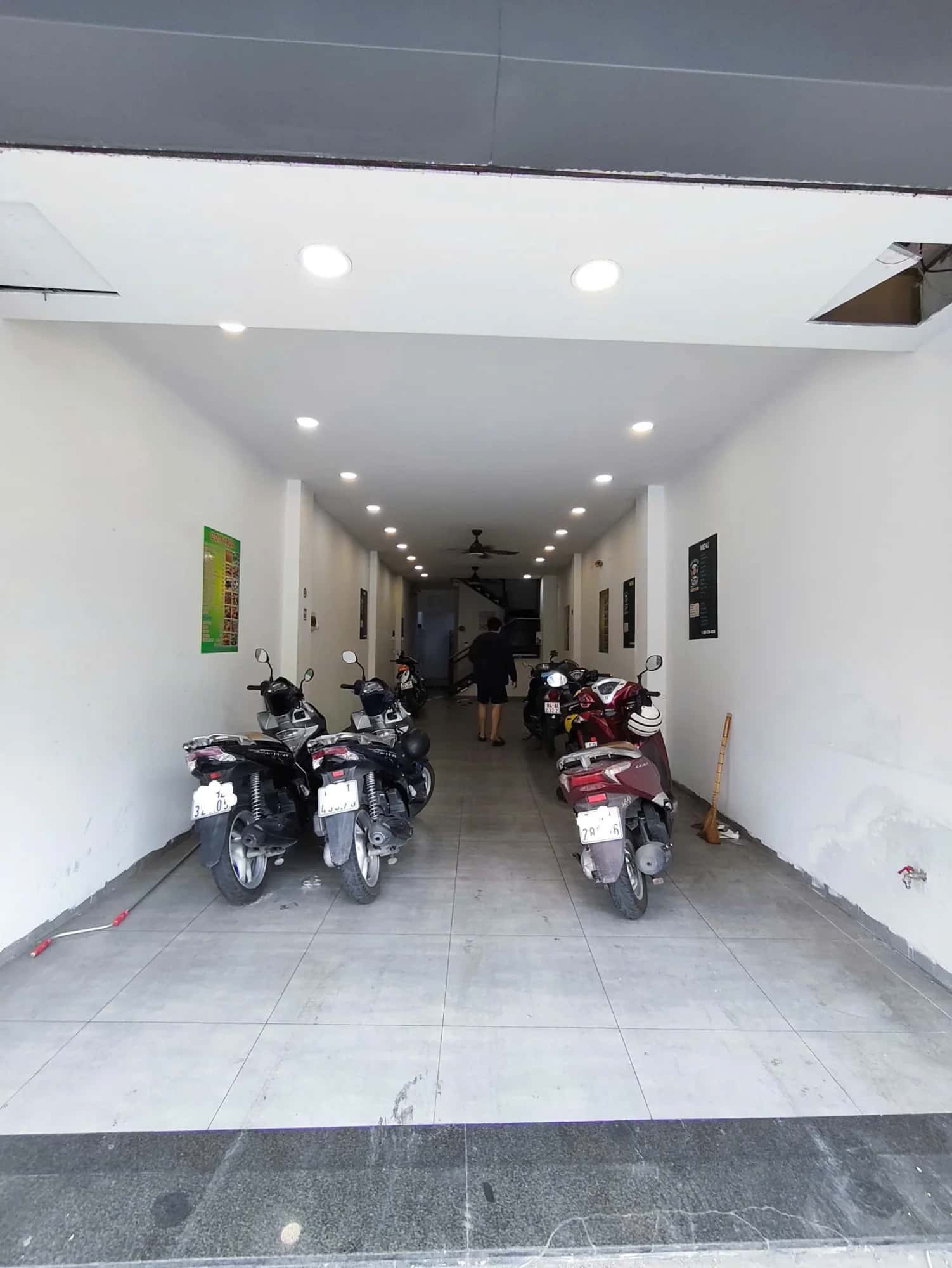 Cho thuê nhà hẻm Hoàng Văn Thụ  Quận Tân Bình, TP.HCM – 1 phòng ngủ, giá 12 triệu