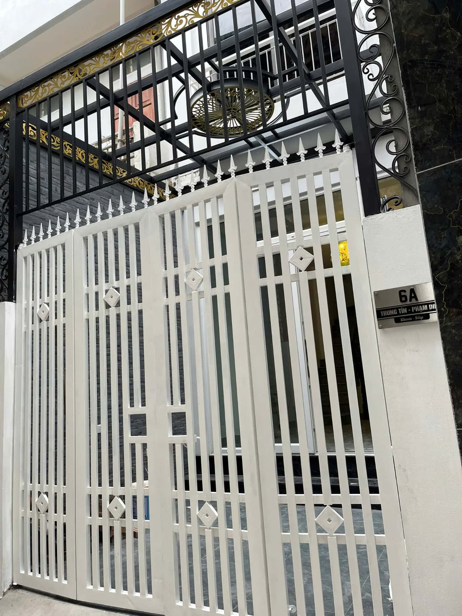 Bán nhà hẻm ngõ 227/28/2 Thạch Bàn Quận Long Biên, TP. Hà Nội – 4 phòng ngủ, giá 9.5 tỷ
