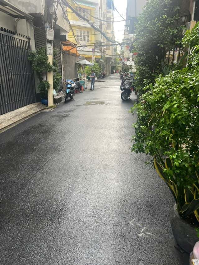Bán nhà hẻm Đoàn Thị Điểm Quận Phú Nhuận, TP.HCM – 2 phòng ngủ, giá 12.3 tỷ