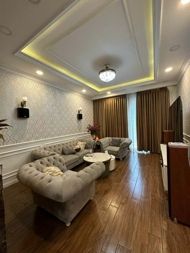 Bán nhà mặt tiền Lý Văn Phức Quận 1, TP.HCM – 8 phòng ngủ, giá 33 tỷ Bán nhà mặt tiền Lý Văn Phức Quận 1, TP.HCM – 8 phòng ngủ, giá 33 tỷ