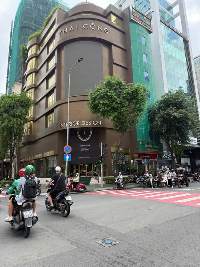 Bán nhà mặt tiền Hai Bà Trưng Quận 1, TP.HCM – giá 120 tỷ