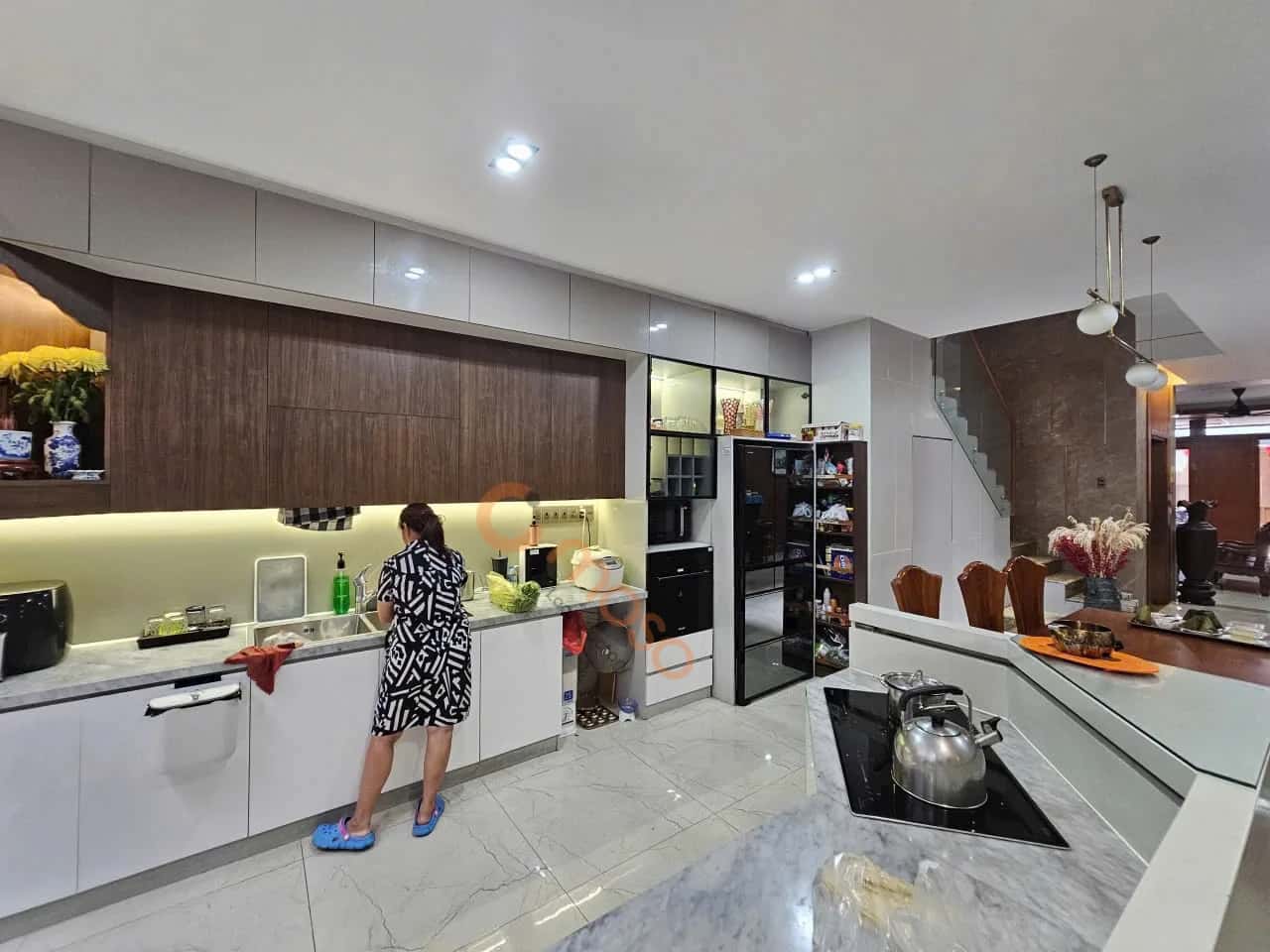 Bán nhà mặt tiền Đường Ca Văn Thỉnh Quận Tân Bình, TP.HCM – 6 phòng ngủ, giá 23.8 tỷ — Hình 2 Bán nhà mặt tiền Đường Ca Văn Thỉnh Quận Tân Bình, TP.HCM – 6 phòng ngủ, giá 23.8 tỷ — Hình 2