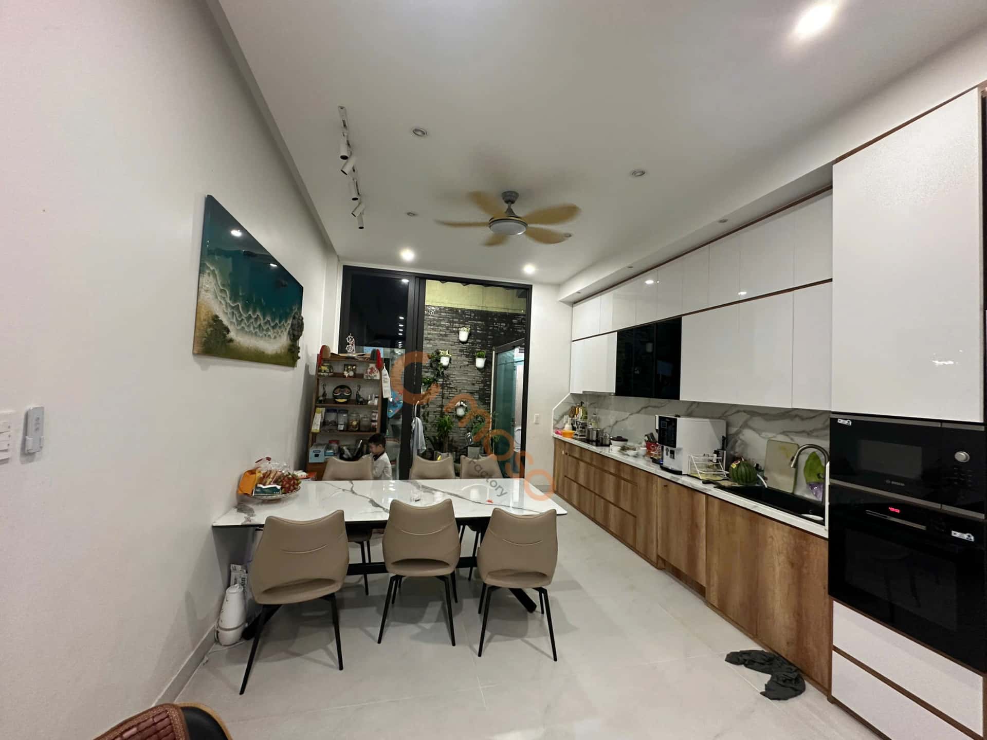 Bán nhà hẻm Đường Kênh 19/5 Quận Tân Phú, Hồ Chí Minh – 4 phòng ngủ, giá 8.8 tỷ — Hình 2 Bán nhà hẻm Đường Kênh 19/5 Quận Tân Phú, Hồ Chí Minh – 4 phòng ngủ, giá 8.8 tỷ — Hình 2