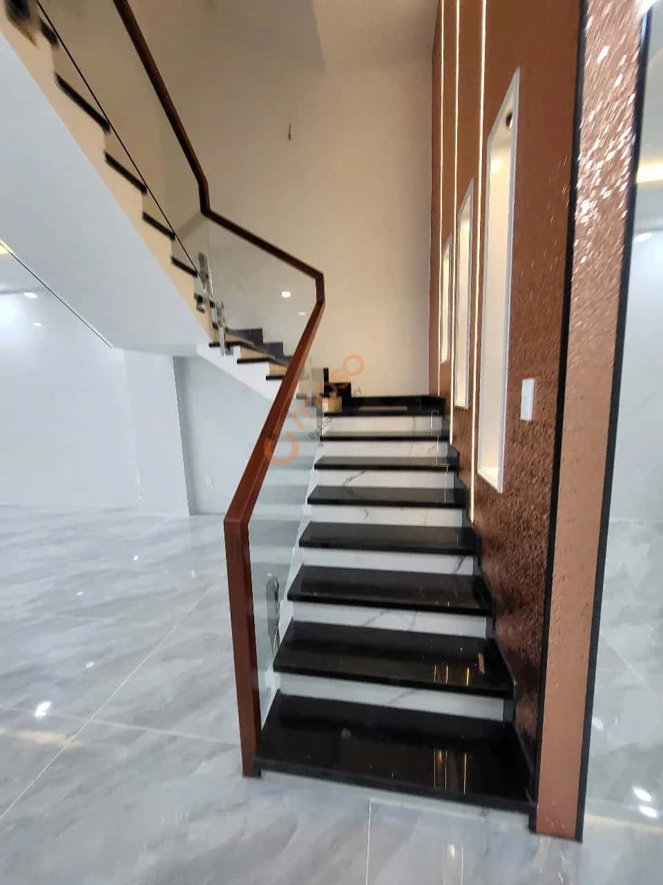 Bán nhà hẻm 13/144 Trần Văn Hoàng Quận Tân Bình, TP.HCM – 4 phòng ngủ, giá 15 tỷ — Hình 3 Bán nhà hẻm 13/144 Trần Văn Hoàng Quận Tân Bình, TP.HCM – 4 phòng ngủ, giá 15 tỷ — Hình 3