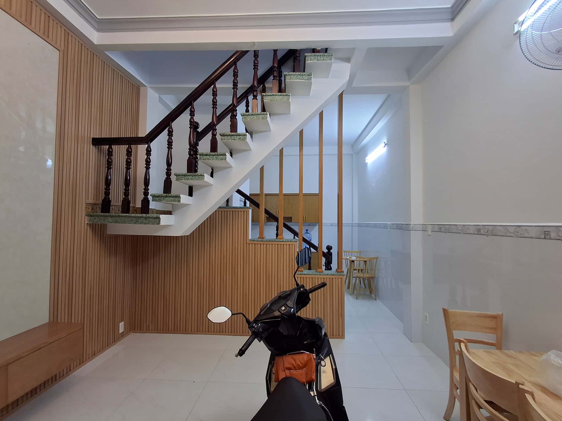Cho thuê nhà hẻm 72/2 Phan Huy Ích Quận Tân Bình, TP.HCM – 2 phòng ngủ, giá 8.5 triệu