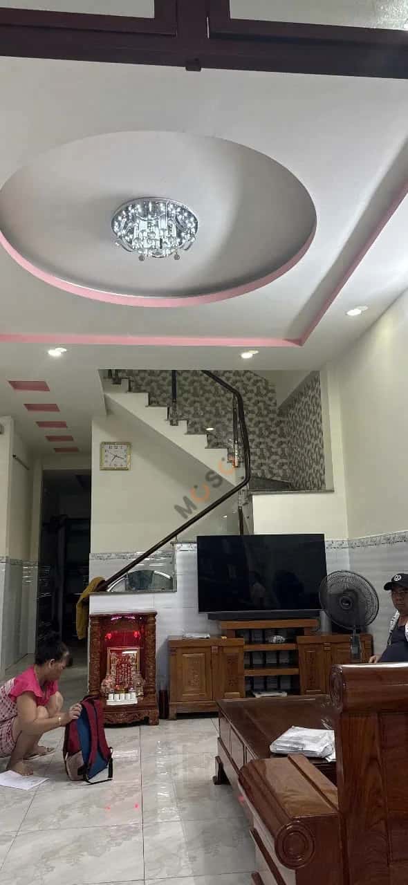 Bán nhà mặt tiền Đường Nguyễn Thị Kiểu Quận 12, TP.HCM – 3 phòng ngủ, giá 8.7 tỷ — Hình 3 Bán nhà mặt tiền Đường Nguyễn Thị Kiểu Quận 12, TP.HCM – 3 phòng ngủ, giá 8.7 tỷ — Hình 3