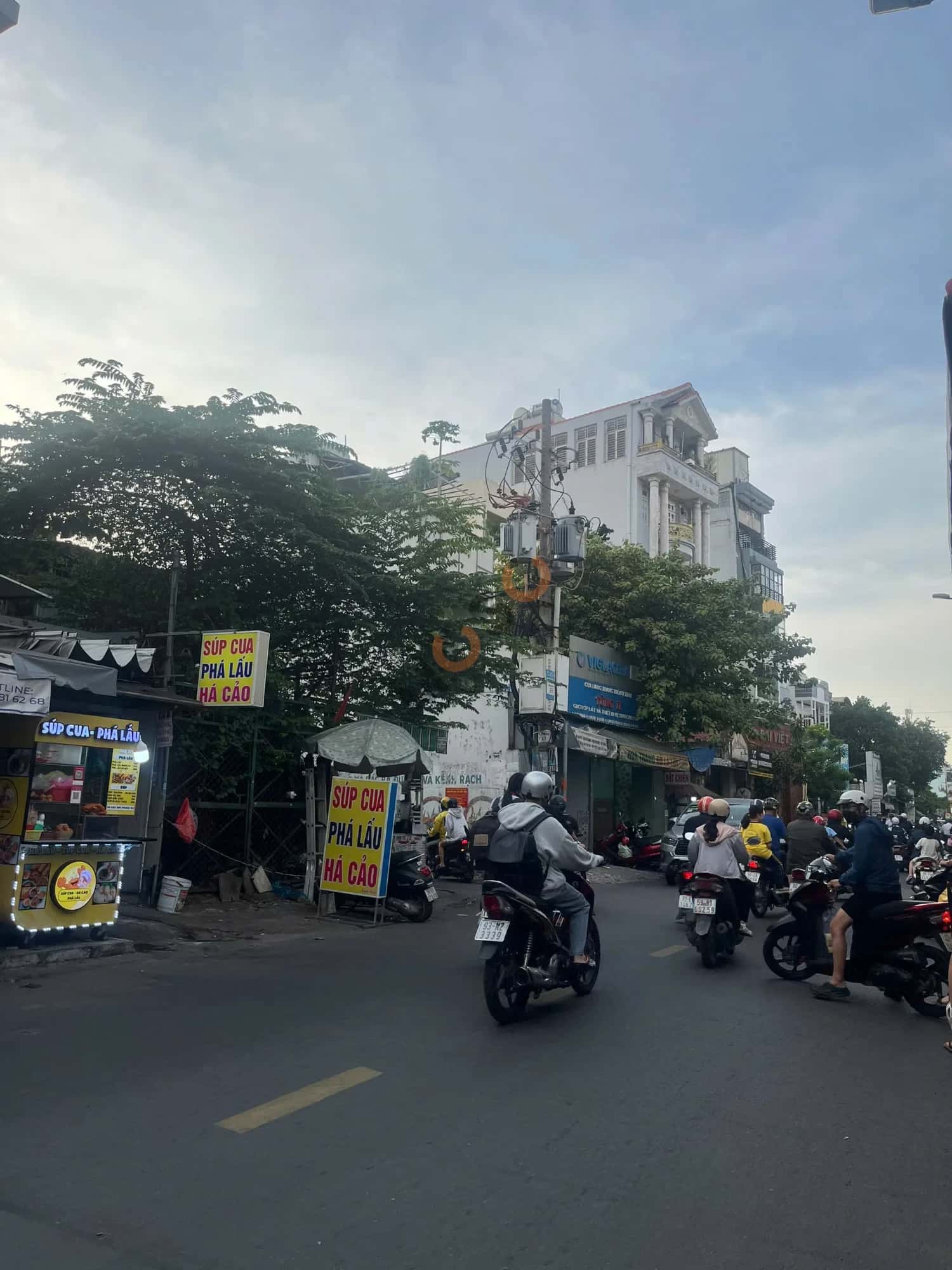 Bán nhà mặt tiền Thích Quảng Đức Quận Phú Nhuận, TP.HCM – 2 phòng ngủ, giá 12 tỷ — Hình 3