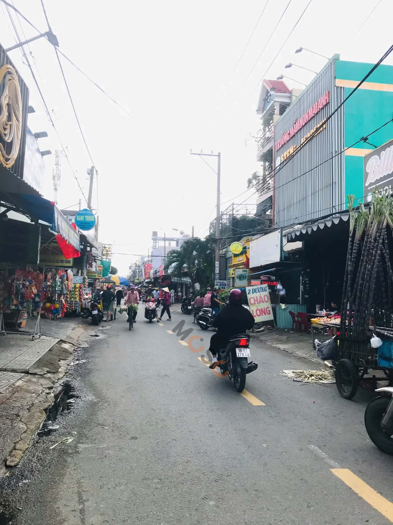 Bán nhà mặt tiền 233A Ấp Chiến Lược Quận Bình Tân, TP.HCM – 2 phòng ngủ, giá 9.8 tỷ — Hình 3