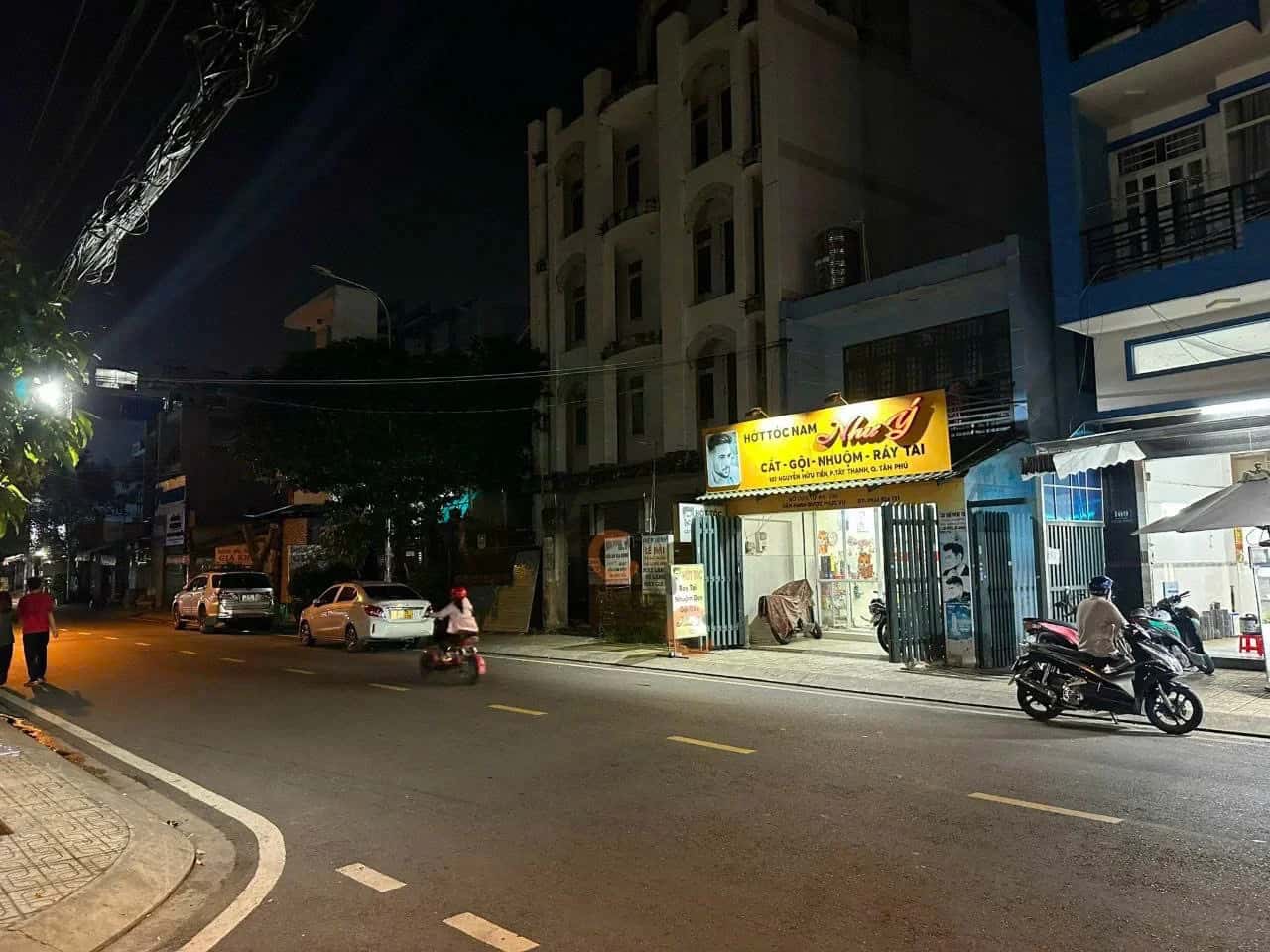 Bán nhà mặt tiền Nguyễn Hữu Tiến Quận Tân Phú, TP.HCM – 2 phòng ngủ, giá 22 tỷ — Hình 2