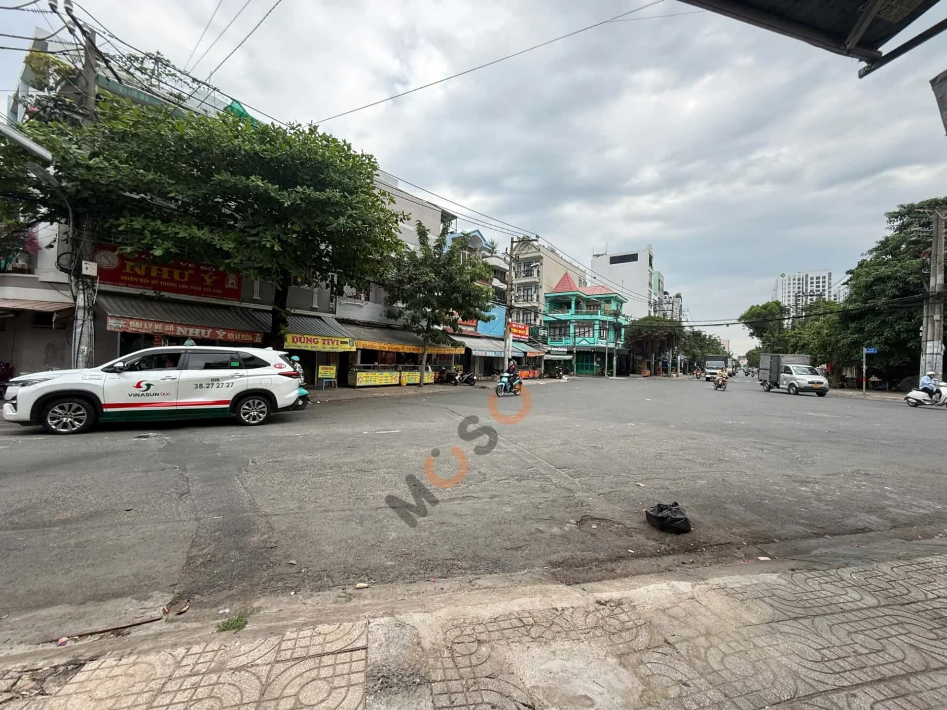Bán nhà mặt tiền Lê Quang Chiểu Quận Tân Phú, TP.HCM – 2 phòng ngủ, giá 8.9 tỷ — Hình 3 Bán nhà mặt tiền Lê Quang Chiểu Quận Tân Phú, TP.HCM – 2 phòng ngủ, giá 8.9 tỷ — Hình 3
