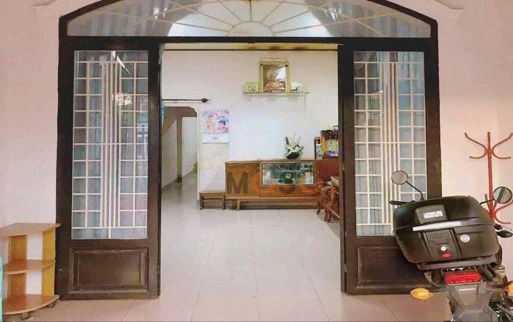 Bán nhà mặt tiền Lạc Long Quân Thành phố Thủ Dầu Một, Bình Dương – 3 phòng ngủ, giá 2.7 tỷ — Hình 2