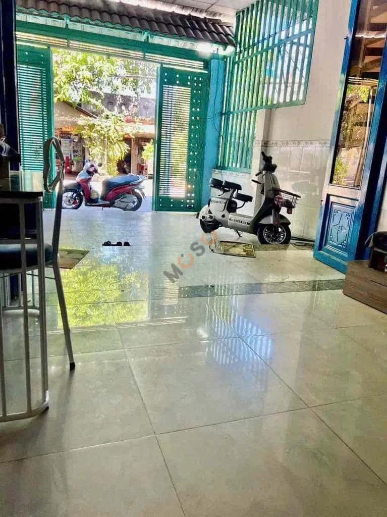 Bán nhà hẻm 221/36 ấp 5 Huyện Hóc Môn, TP.HCM – 2 phòng ngủ, giá 6 tỷ — Hình 2 Bán nhà hẻm 221/36 ấp 5 Huyện Hóc Môn, TP.HCM – 2 phòng ngủ, giá 6 tỷ — Hình 2