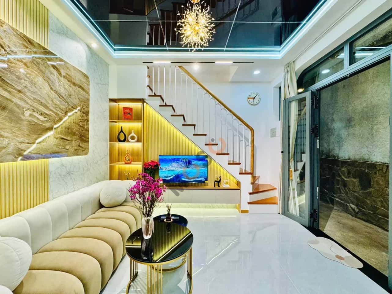Bán nhà hẻm  Hoàng Hoa Thám  Quận Bình Thạnh, TP.HCM – 2 phòng ngủ, giá 4 tỷ — Hình 2
