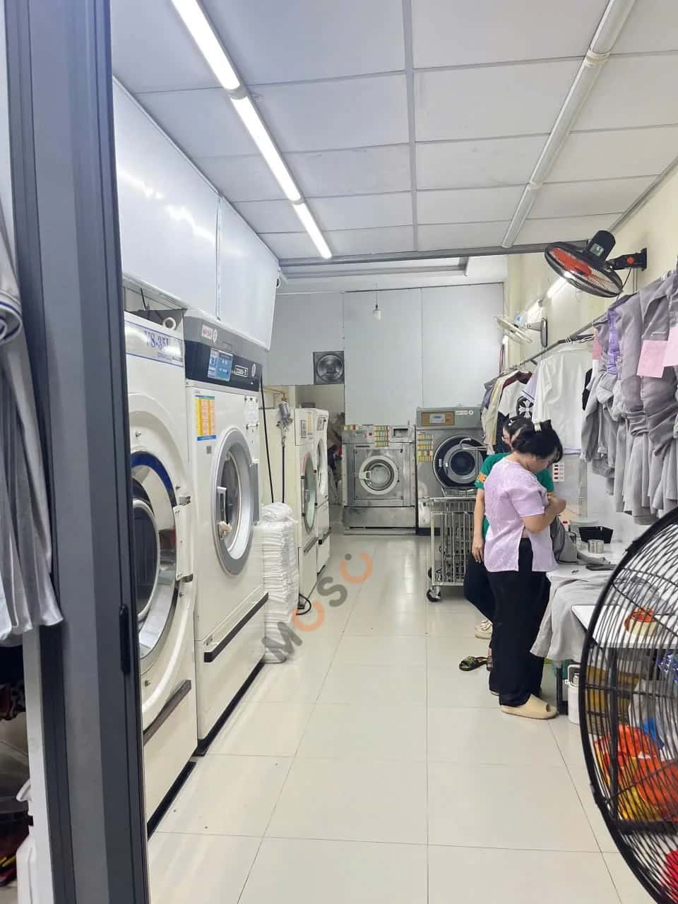 Bán nhà mặt tiền Bờ Bao Tân Thắng Quận Tân Phú, TP.HCM – 2 phòng ngủ, giá 15 tỷ — Hình 2