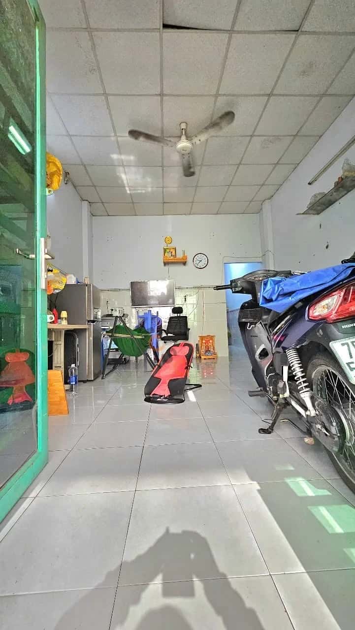 Bán nhà hẻm 28/4 đường số 15 Quận Bình Tân, TP.HCM – 1 phòng ngủ, giá 4.5 tỷ — Hình 3 Bán nhà hẻm 28/4 đường số 15 Quận Bình Tân, TP.HCM – 1 phòng ngủ, giá 4.5 tỷ — Hình 3