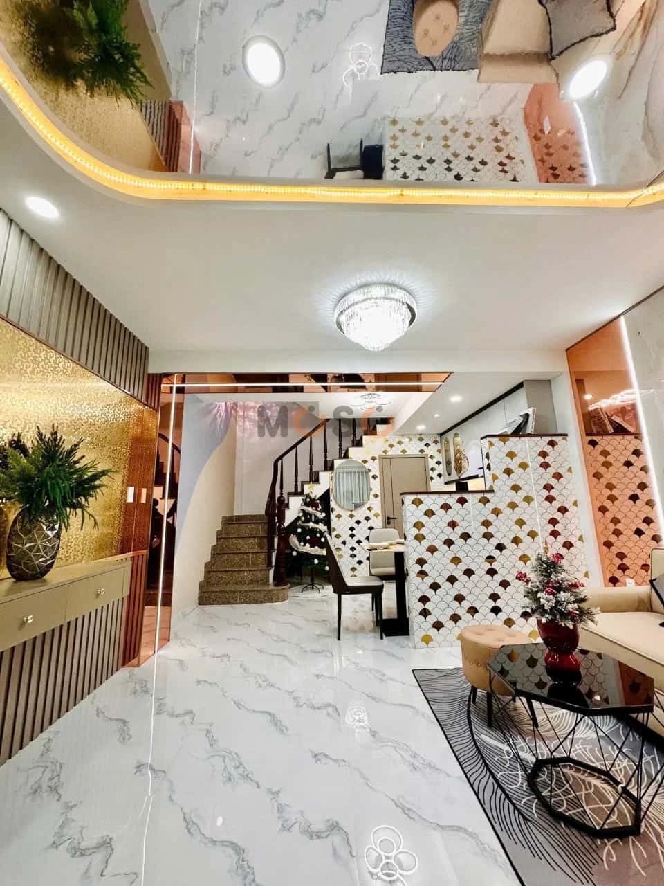 Bán nhà hẻm 1058B Trường Sa Quận 3, TP.HCM – 3 phòng ngủ, giá 7 tỷ — Hình 2 Bán nhà hẻm 1058B Trường Sa Quận 3, TP.HCM – 3 phòng ngủ, giá 7 tỷ — Hình 2