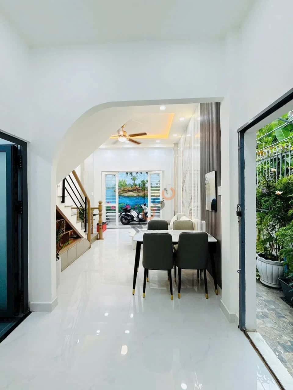 Bán nhà hẻm 35/5 Đường Nguyễn Thượng Hiền Quận Bình Thạnh, TP.HCM – 2 phòng ngủ, giá 4.8 tỷ — Hình 3 Bán nhà hẻm 35/5 Đường Nguyễn Thượng Hiền Quận Bình Thạnh, TP.HCM – 2 phòng ngủ, giá 4.8 tỷ — Hình 3
