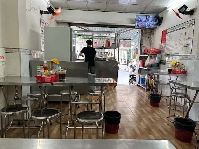 Bán nhà mặt tiền Lê Quang Định Quận Bình Thạnh, TP.HCM – 2 phòng ngủ, giá 24 tỷ — Hình 3