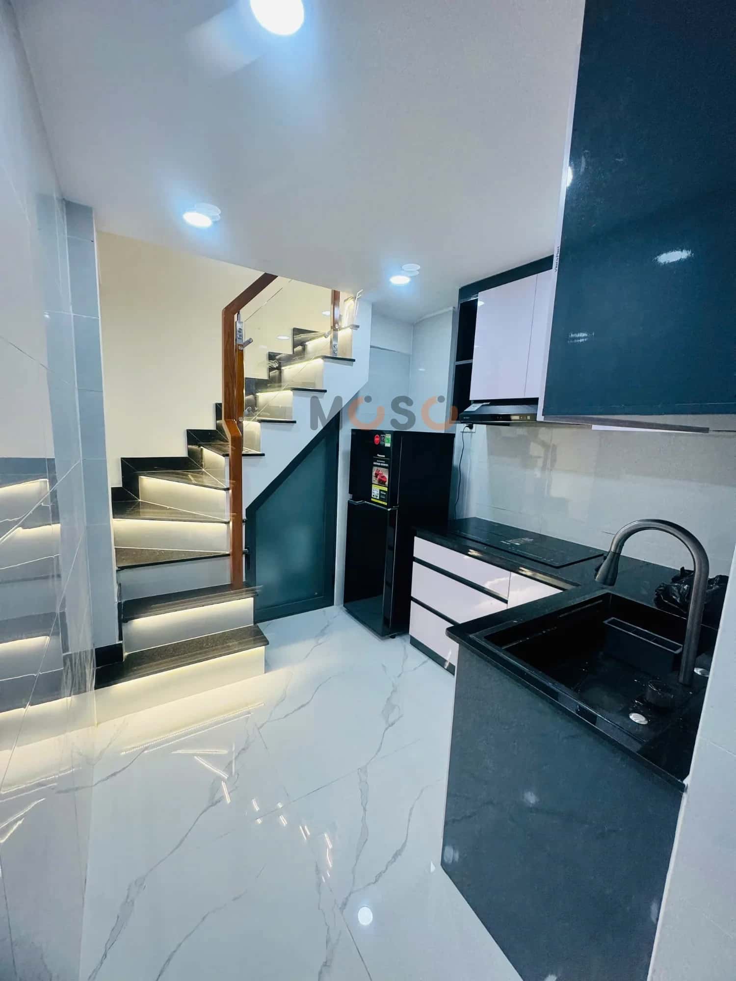 Bán nhà mặt tiền Đường Nhật Tảo Quận 10, TP.HCM – 3 phòng ngủ, giá 10.3 tỷ — Hình 3