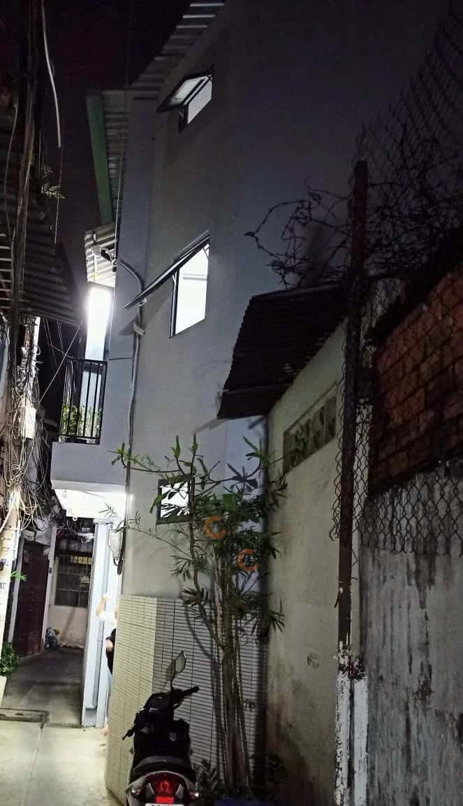 Bán nhà hẻm 1036/24/18 Cách Mạng Tháng 8 Quận Tân Bình, TP.HCM – 2 phòng ngủ, giá 1.8 tỷ — Hình 2