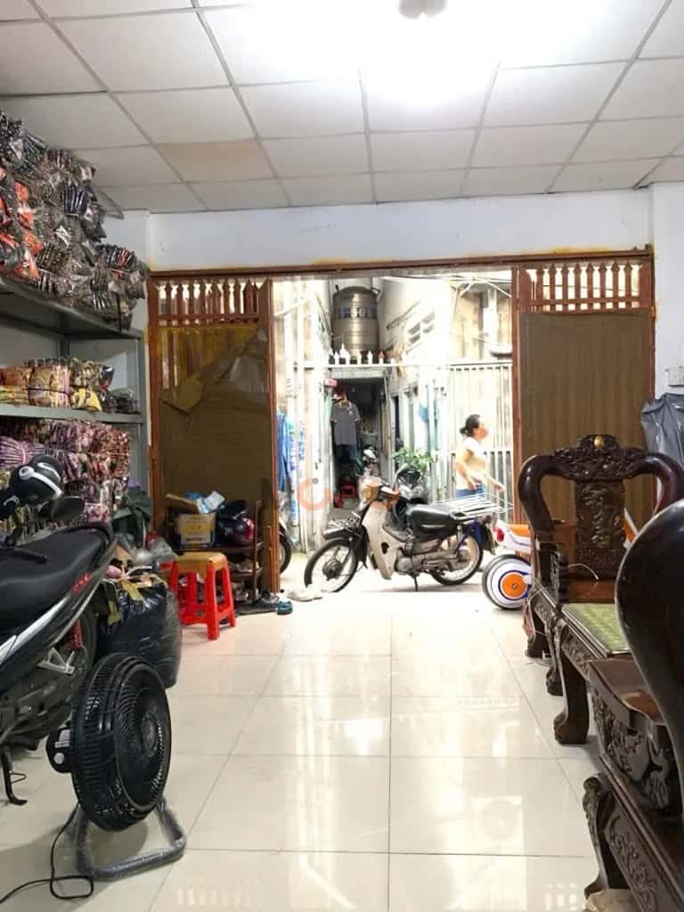 Bán nhà hẻm 126/9/15 Đông Hưng Thuận 42 Quận 12, TP.HCM – 2 phòng ngủ, giá 4.3 tỷ — Hình 2 Bán nhà hẻm 126/9/15 Đông Hưng Thuận 42 Quận 12, TP.HCM – 2 phòng ngủ, giá 4.3 tỷ — Hình 2