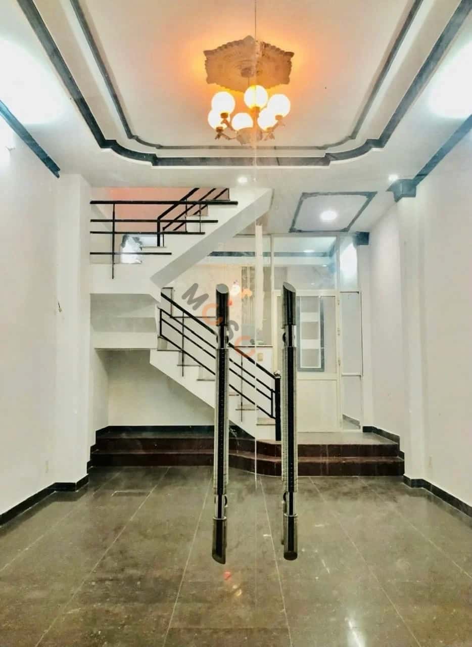Bán nhà mặt tiền Cách Mạng Quận Tân Phú, TP.HCM – 3 phòng ngủ, giá 10.5 tỷ — Hình 2