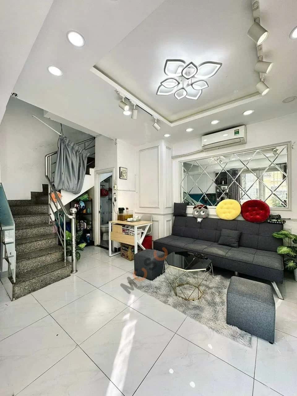 Bán nhà hẻm 217/2A Đường Hoàng Văn Thụ Quận Phú Nhuận, TP.HCM – 3 phòng ngủ, giá 5.5 tỷ — Hình 3 Bán nhà hẻm 217/2A Đường Hoàng Văn Thụ Quận Phú Nhuận, TP.HCM – 3 phòng ngủ, giá 5.5 tỷ — Hình 3