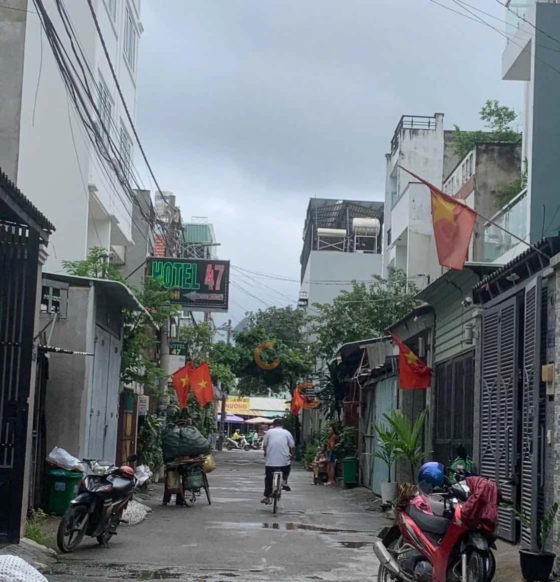 Bán nhà hẻm 47/21 Lò Lu Thành phố Thủ Đức, TP.HCM – 4 phòng ngủ, giá 6.8 tỷ — Hình 2 Bán nhà hẻm 47/21 Lò Lu Thành phố Thủ Đức, TP.HCM – 4 phòng ngủ, giá 6.8 tỷ — Hình 2