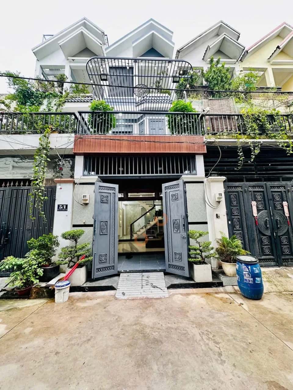Bán nhà hẻm 5/3 Đường Thạnh Lộc 28 Quận 12, TP.HCM – 3 phòng ngủ, giá 5.8 tỷ — Hình 2 Bán nhà hẻm 5/3 Đường Thạnh Lộc 28 Quận 12, TP.HCM – 3 phòng ngủ, giá 5.8 tỷ — Hình 2