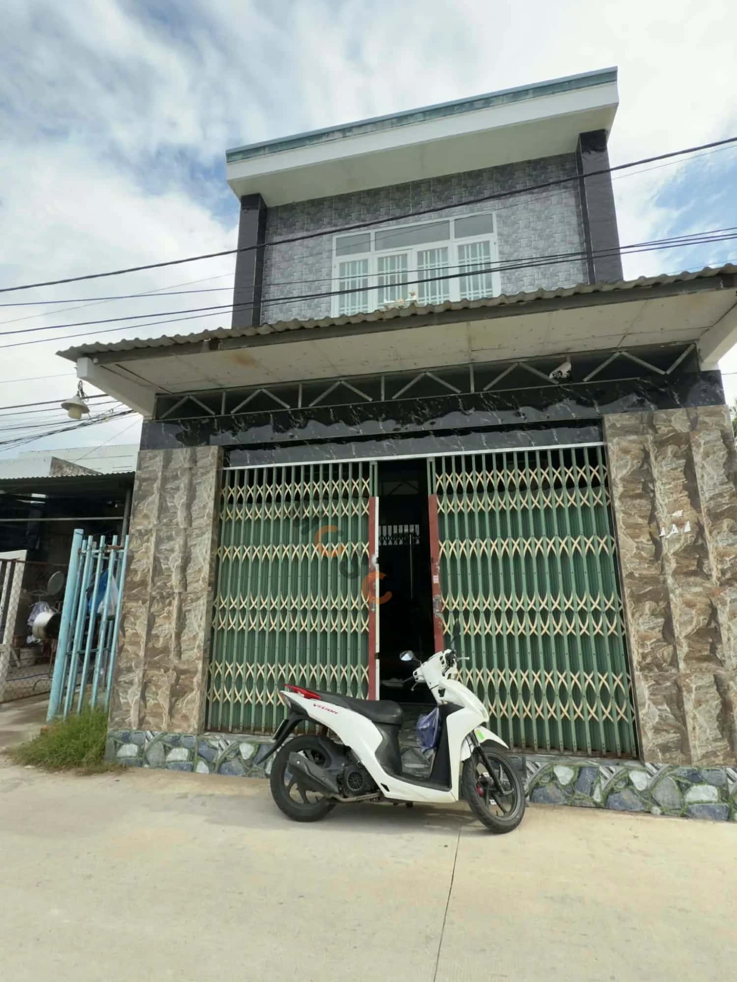 Bán nhà hẻm Thửa 114 - tờ 11, tổ 7C, khu phố 1, Đường Đại lộ Đồng Khởi Thành phố Bến Tre, Bến Tre – 3 phòng ngủ, giá 3.4 tỷ