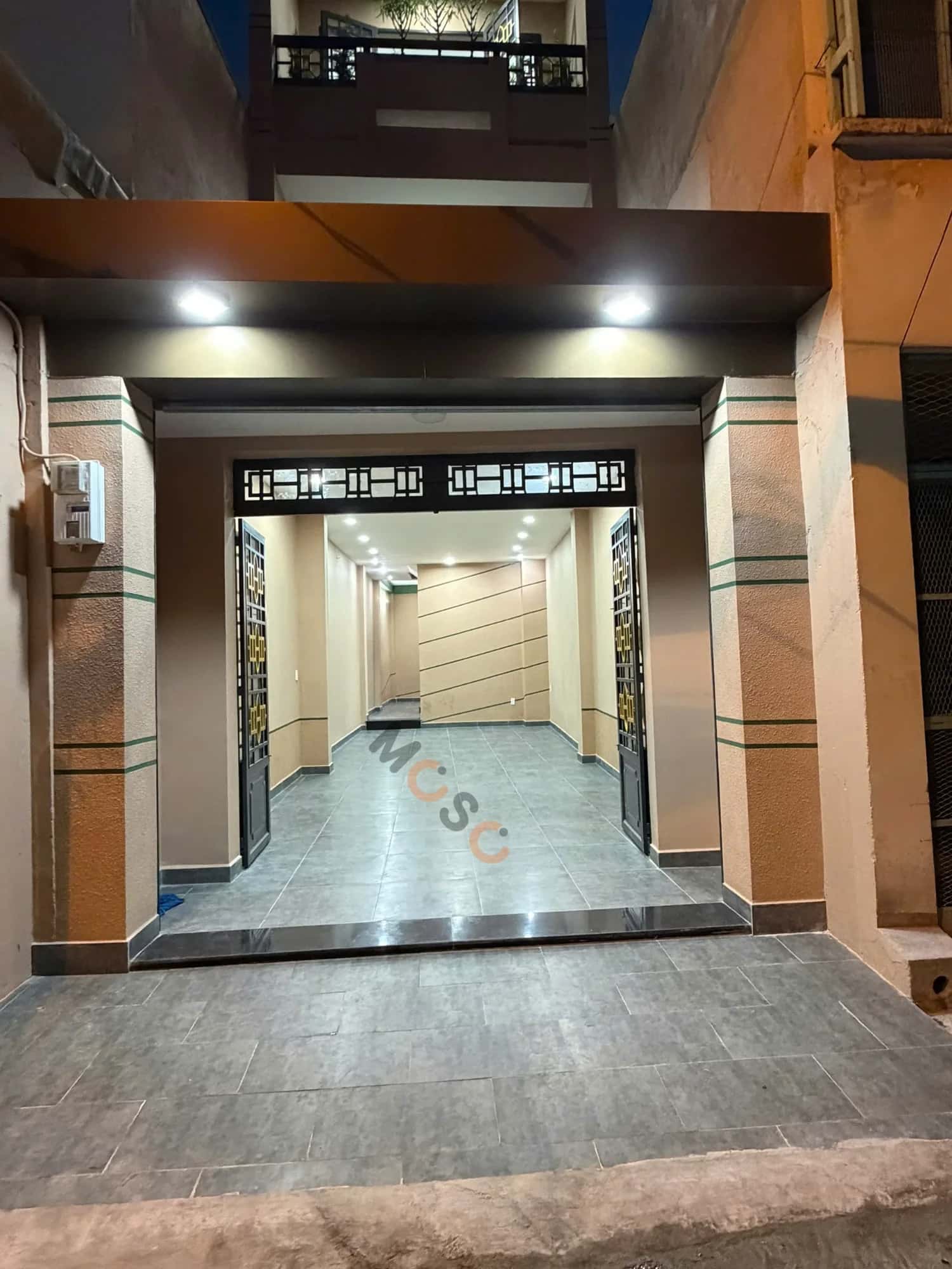 Bán nhà mặt tiền Đường Hồng Lạc Quận Tân Bình, TP.HCM – 3 phòng ngủ, giá 12 tỷ — Hình 2 Bán nhà mặt tiền Đường Hồng Lạc Quận Tân Bình, TP.HCM – 3 phòng ngủ, giá 12 tỷ — Hình 2