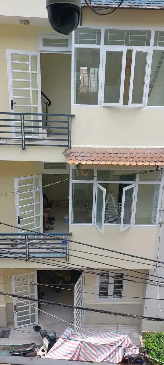 Cho thuê nhà hẻm đường Nguyễn Văn Nguyễn Quận 1, TP.HCM – 4 phòng ngủ, giá 14 triệu