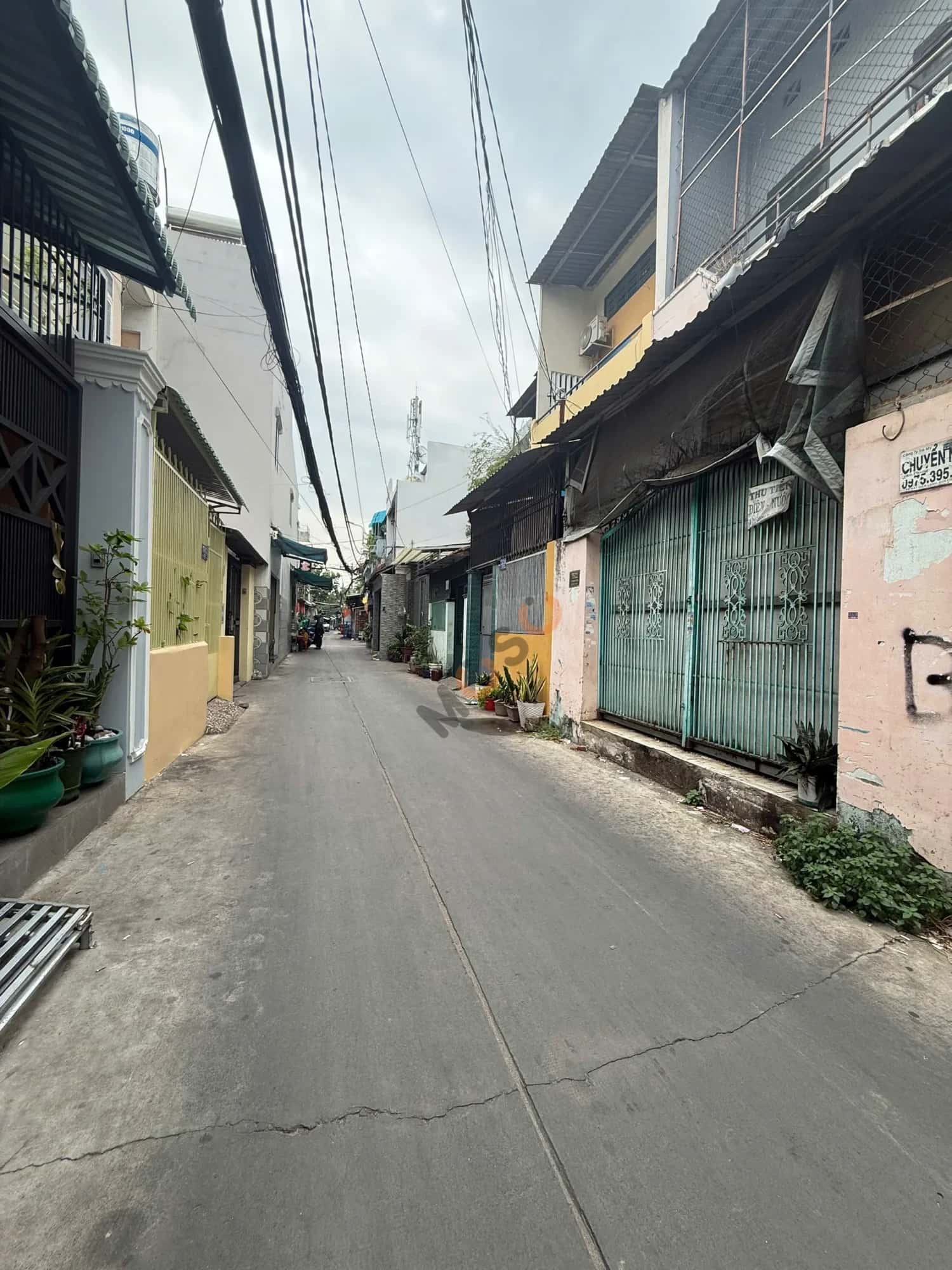 Bán nhà hẻm Lý Thánh Tông Quận Tân Phú, TP.HCM – 3 phòng ngủ, giá 5.9 tỷ — Hình 3 Bán nhà hẻm Lý Thánh Tông Quận Tân Phú, TP.HCM – 3 phòng ngủ, giá 5.9 tỷ — Hình 3