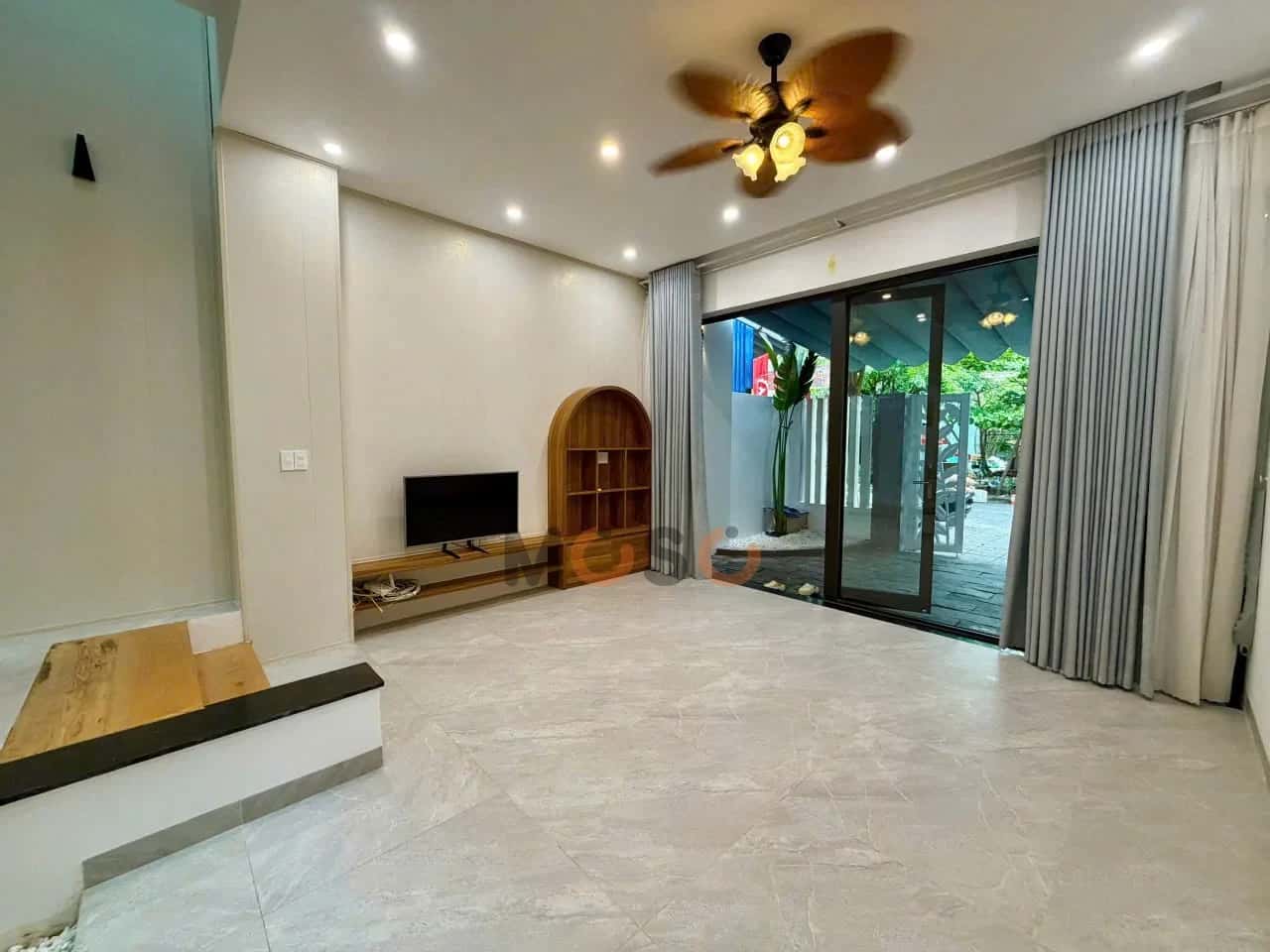 Bán nhà mặt tiền Phan Văn Đạt Quận Liên Chiểu, TP. Đà Nẵng – 5 phòng ngủ, giá 8.5 tỷ — Hình 2 Bán nhà mặt tiền Phan Văn Đạt Quận Liên Chiểu, TP. Đà Nẵng – 5 phòng ngủ, giá 8.5 tỷ — Hình 2
