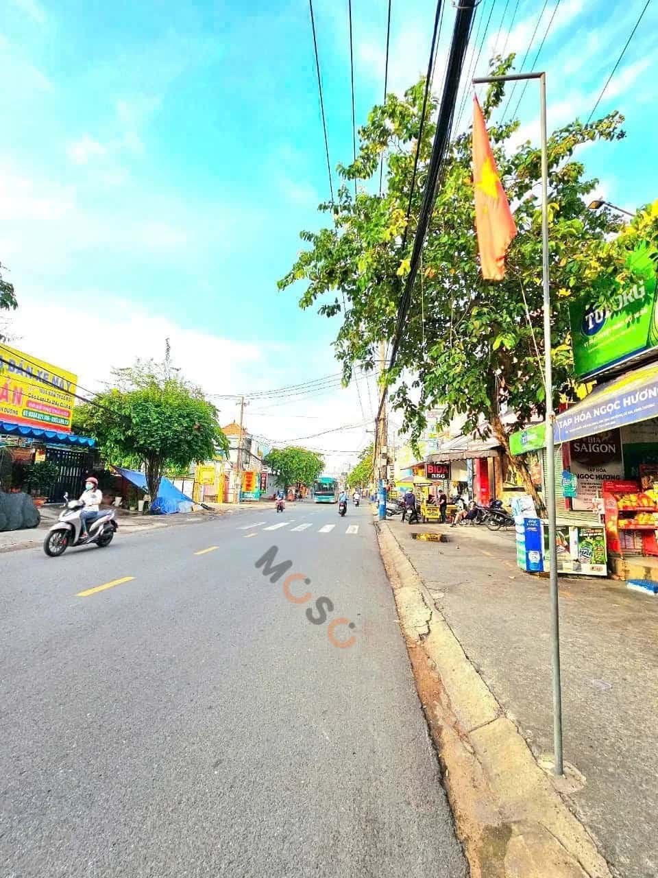 Bán nhà mặt tiền Đường Nguyễn Tri Phương Thành phố Dĩ An, Bình Dương – 6 phòng ngủ, giá 14 tỷ — Hình 3 Bán nhà mặt tiền Đường Nguyễn Tri Phương Thành phố Dĩ An, Bình Dương – 6 phòng ngủ, giá 14 tỷ — Hình 3