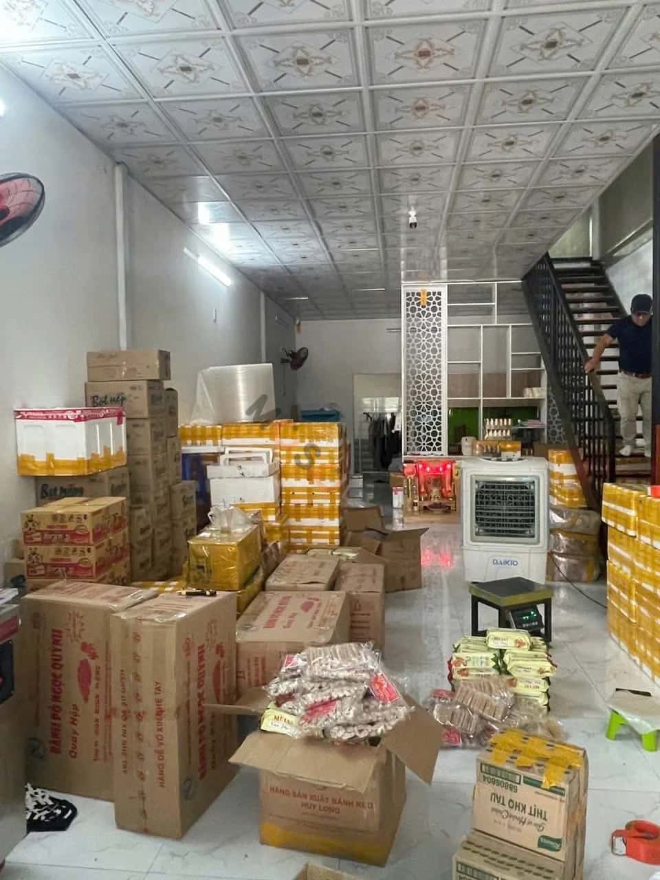 Bán nhà mặt tiền Lê Sao Quận Liên Chiểu, TP. Đà Nẵng – 2 phòng ngủ, giá 4.9 tỷ — Hình 2 Bán nhà mặt tiền Lê Sao Quận Liên Chiểu, TP. Đà Nẵng – 2 phòng ngủ, giá 4.9 tỷ — Hình 2