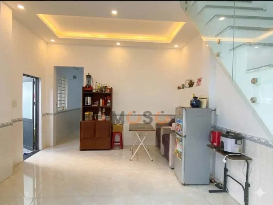 Bán nhà hẻm Hoàng Thị Loan Quận Liên Chiểu, TP. Đà Nẵng – 4 phòng ngủ, giá 5.1 tỷ — Hình 2 Bán nhà hẻm Hoàng Thị Loan Quận Liên Chiểu, TP. Đà Nẵng – 4 phòng ngủ, giá 5.1 tỷ — Hình 2