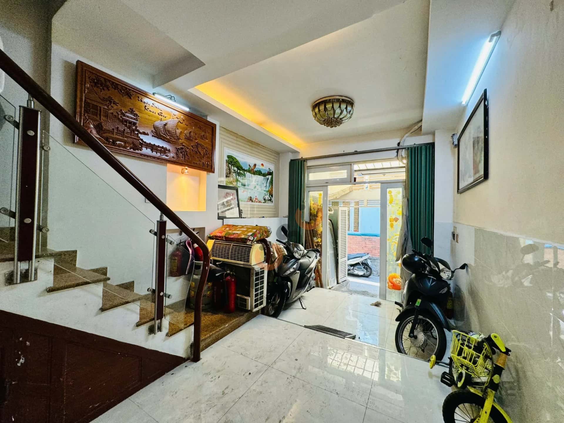 Bán nhà hẻm Bạch Đằng Quận Bình Thạnh, TP.HCM – 7 phòng ngủ, giá 6.9 tỷ — Hình 2 Bán nhà hẻm Bạch Đằng Quận Bình Thạnh, TP.HCM – 7 phòng ngủ, giá 6.9 tỷ — Hình 2