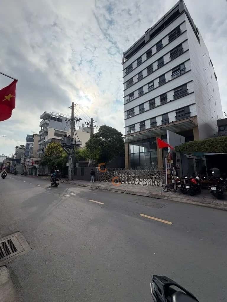 Bán nhà mặt tiền Nguyễn Văn Đậu  Quận Bình Thạnh, TP.HCM – 3 phòng ngủ, giá 24 tỷ — Hình 2