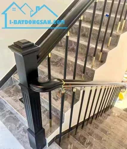 Cho thuê văn phòng Hàng Gai Quận Hoàn Kiếm, Hà Nội – giá 40 triệu — Hình 3